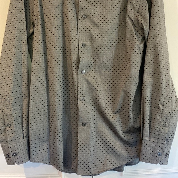 Egara navy dotted Long Sleeve Non Iron Slim Fit Shirt Size Medium EUC - Picture 4 of 14